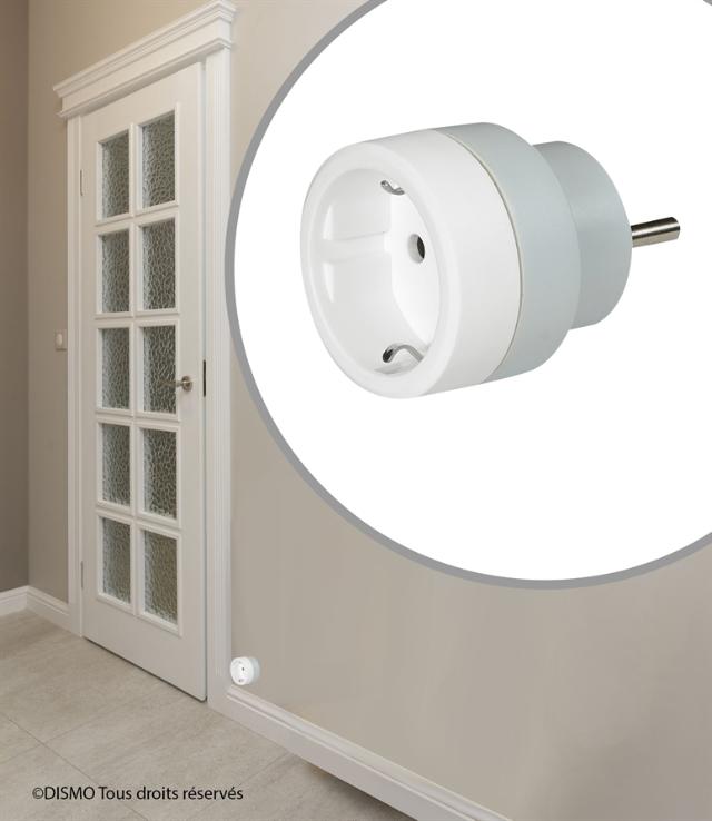  Adaptateur de voyage pour fiche standard germanique sur prise standard français  