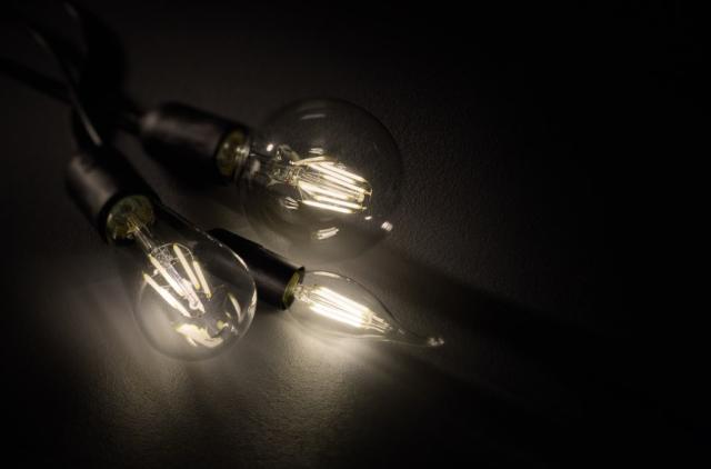 TROPFEN Ampoules E14 LED, 4W · 470lm, 2700K - TRIO
