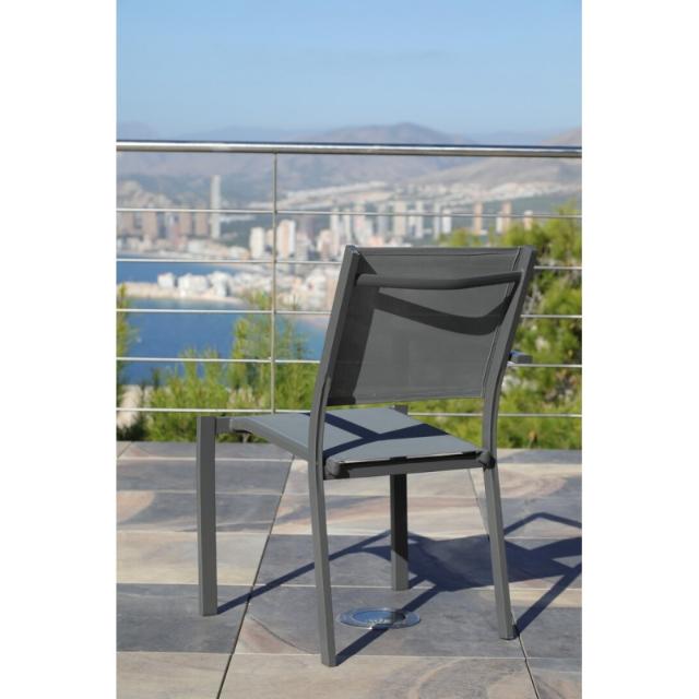 Chaise pivoine empilable